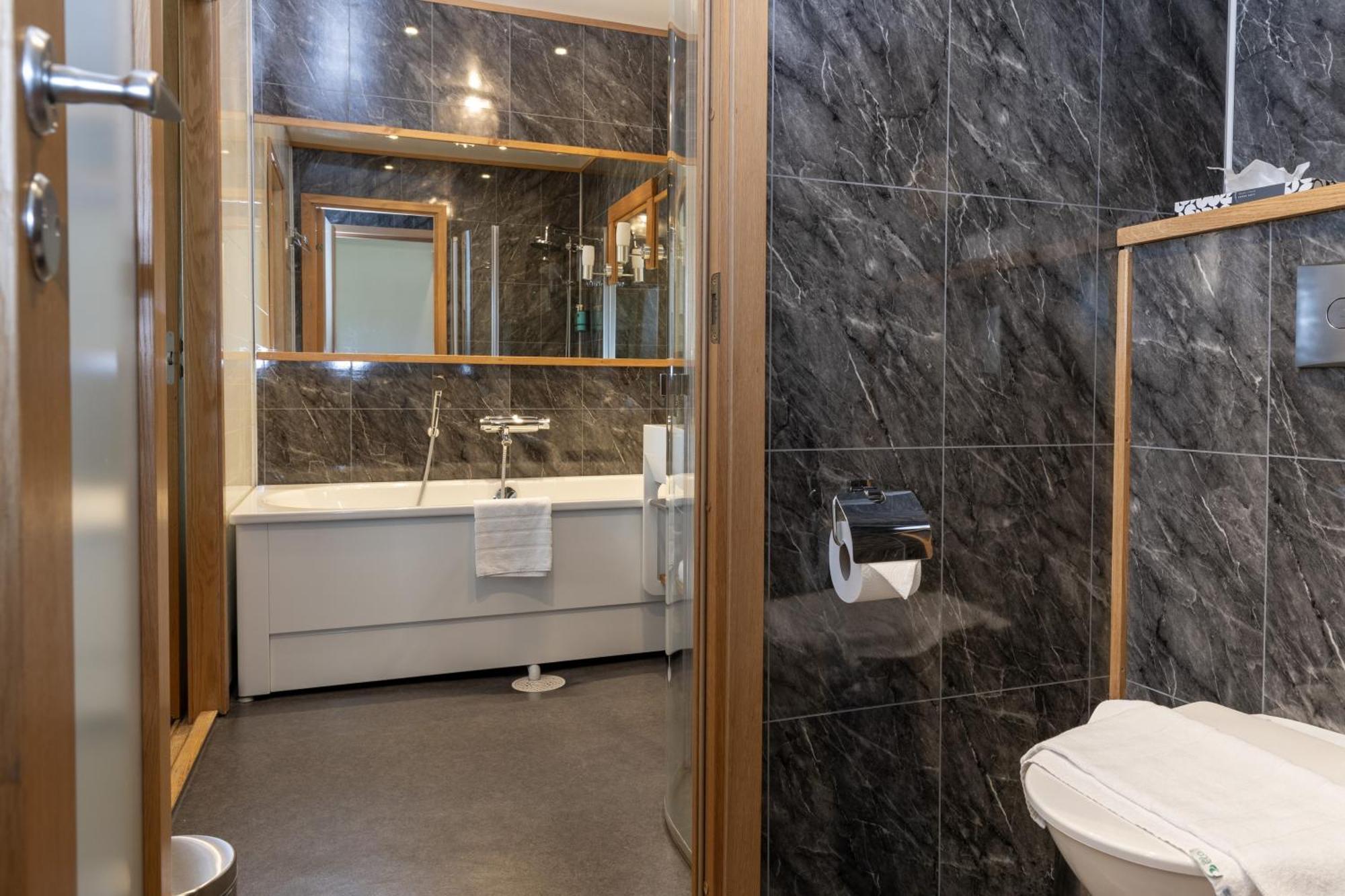 Starby Spa, Hotell & Konferens Vadstena Ngoại thất bức ảnh